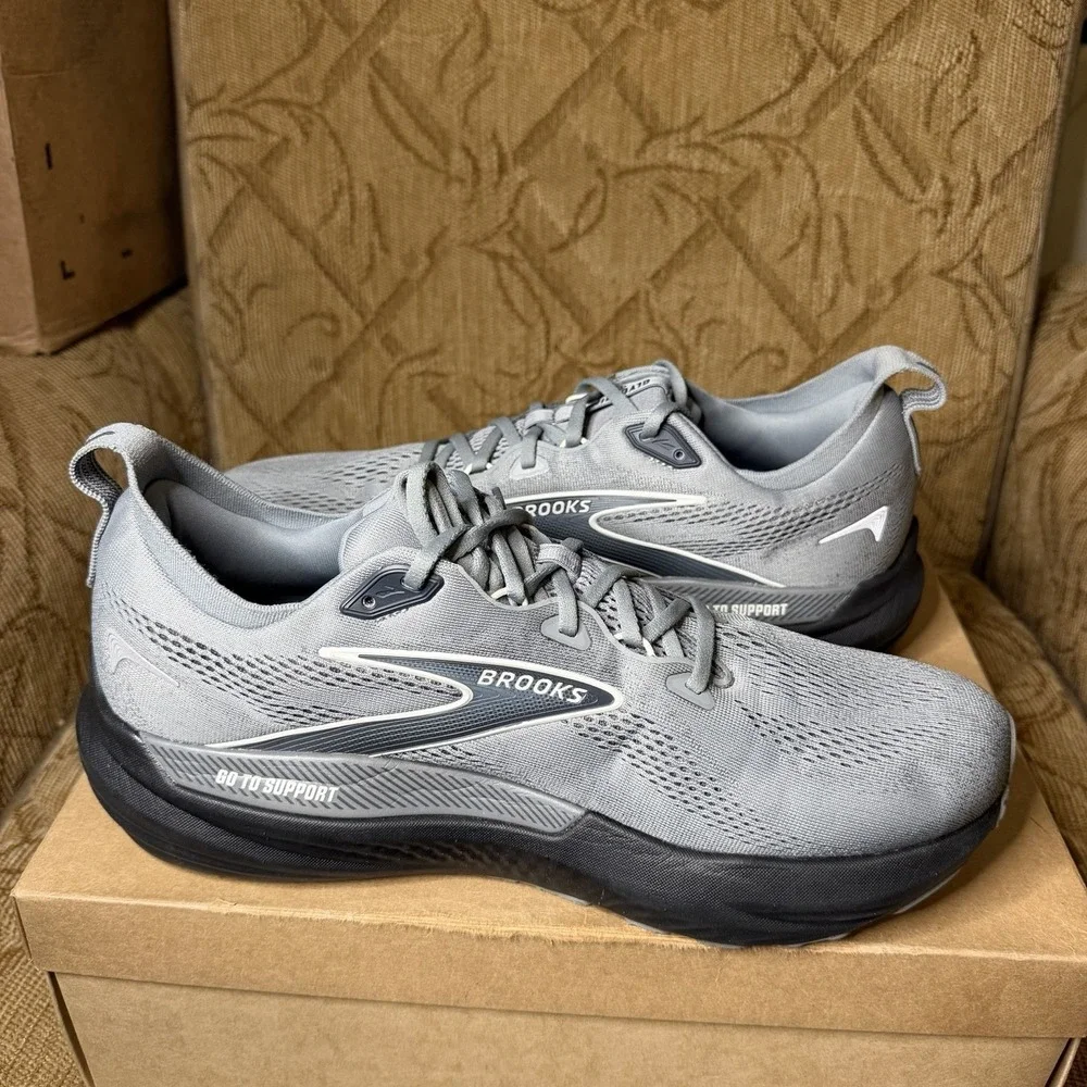 Brooks Glycerin GTS 22 Men's Size 12 2E Wide Gray Running Shoes 1104462E078 EUC!
